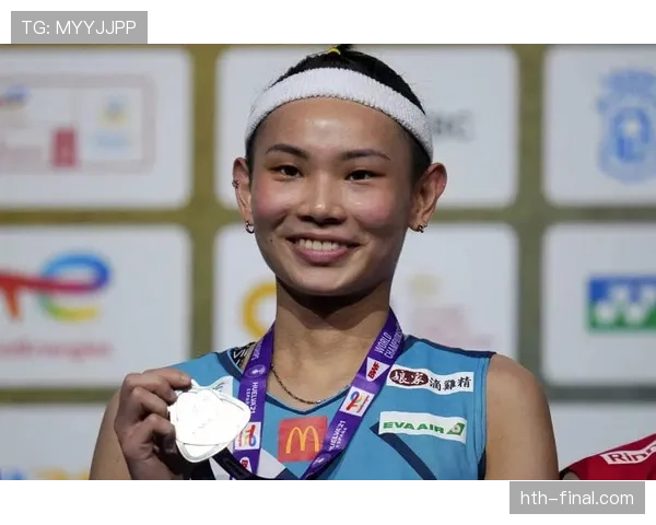 戴资颖打完比赛回家泡的是红酒浴不是泡面